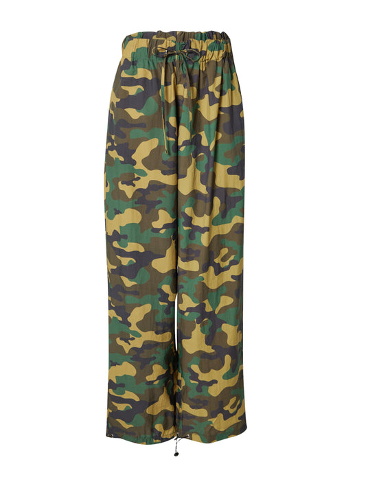 Nasty Gal Extreme Camo Cargo Parachute (10618146) Women