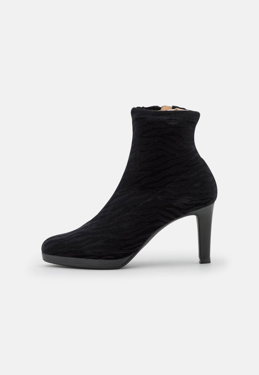 Peter Kaiser KAROL-PK Black (PE211B10C-Q11) Women