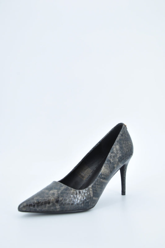 Guess Footwear (FL8SANFAP08-BLACK) Women