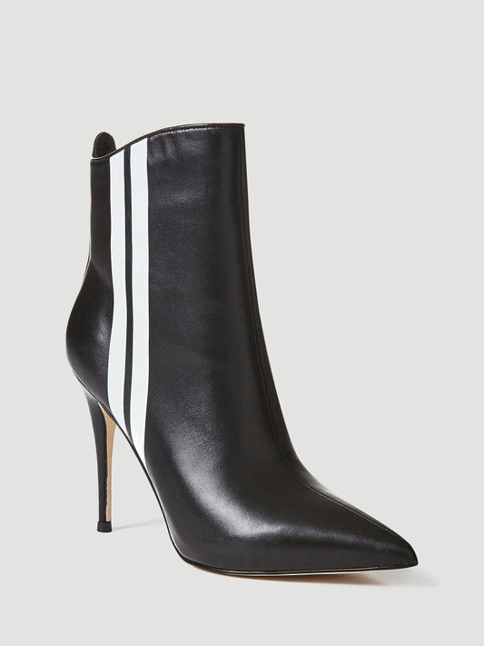 Guess Footwear (FLOND4LEA09-BLKWH) Women